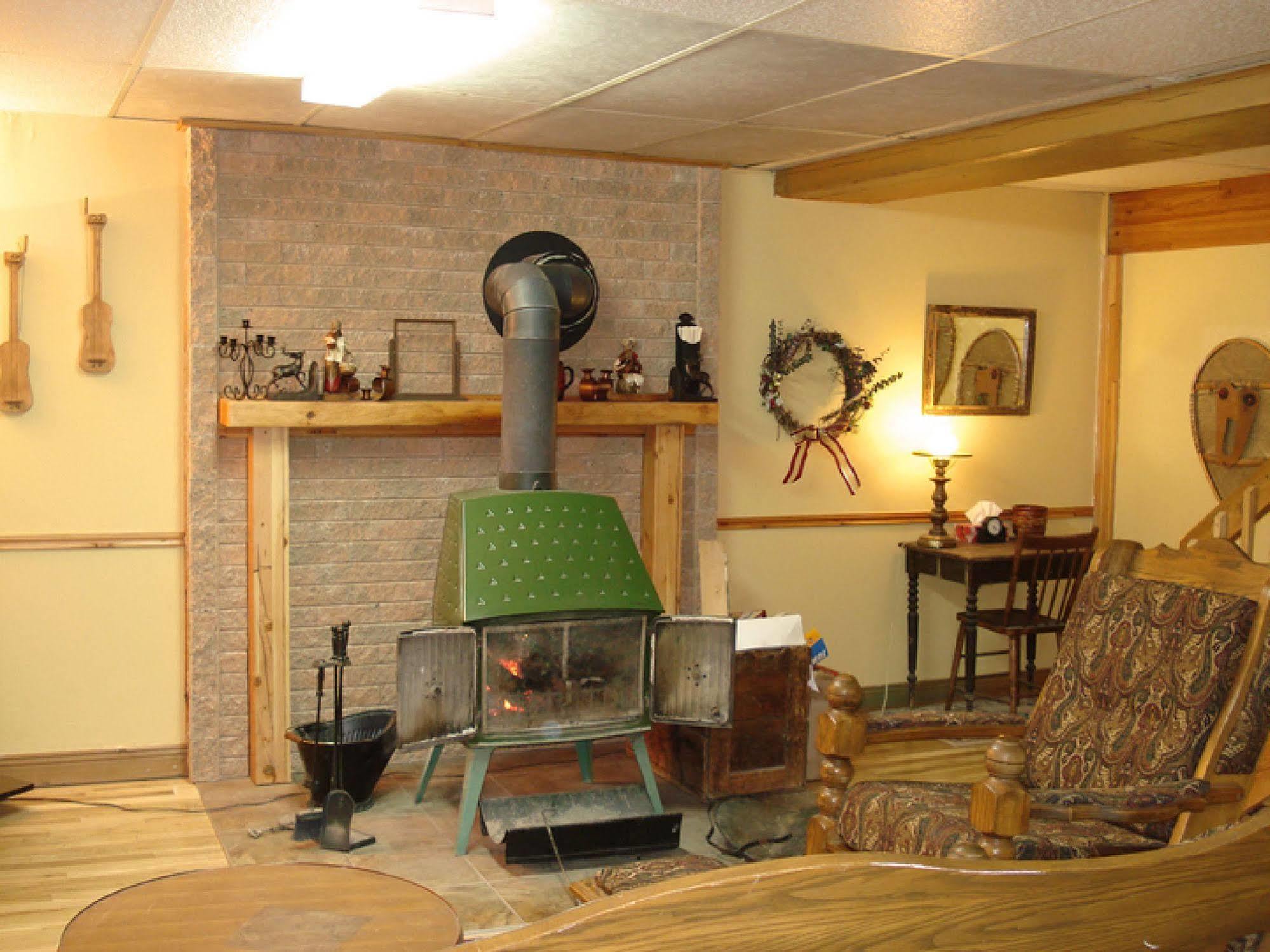Gite La Halte Du Verger Bed And Breakfast Rivière-du-Loup Buitenkant foto